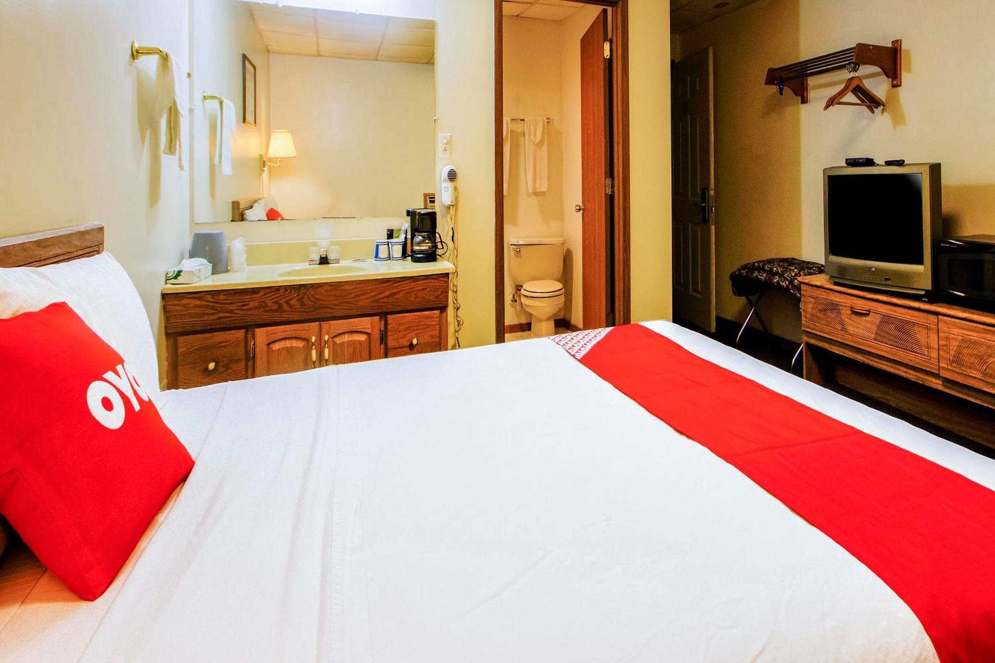 Oyo Hotel Chapmanville Inn, Wv - Hwy 119 Bagian luar foto