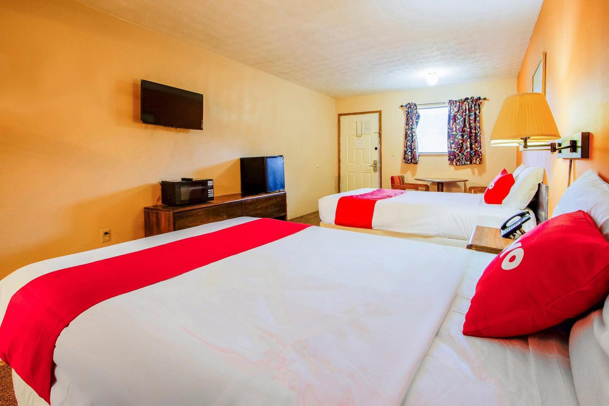 Oyo Hotel Chapmanville Inn, Wv - Hwy 119 Bagian luar foto