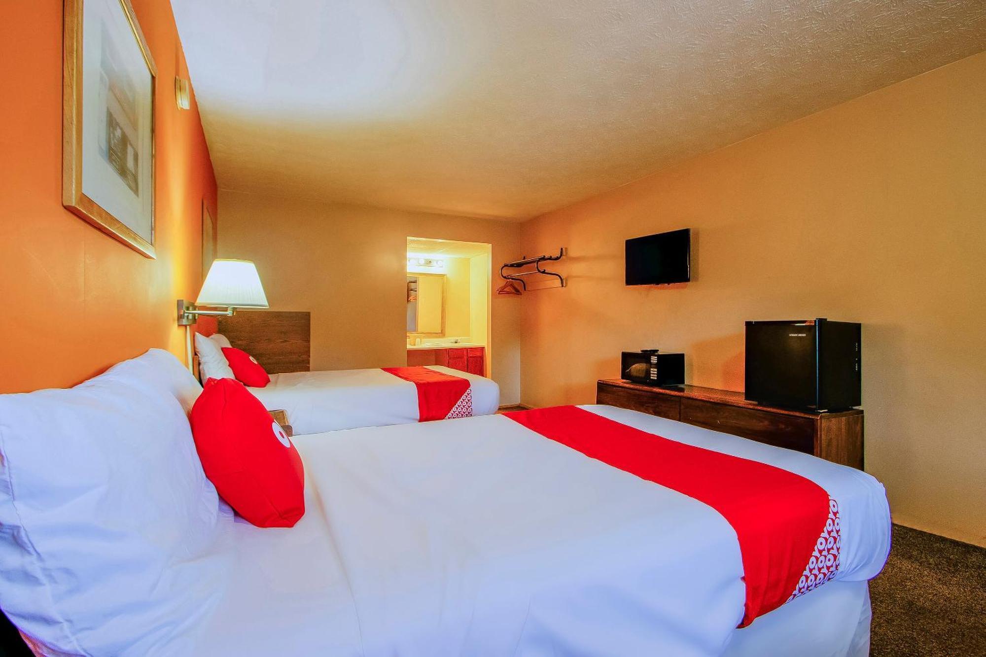 Oyo Hotel Chapmanville Inn, Wv - Hwy 119 Bagian luar foto