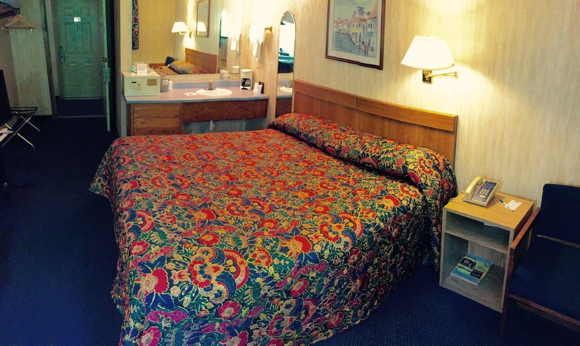 Oyo Hotel Chapmanville Inn, Wv - Hwy 119 Bagian luar foto